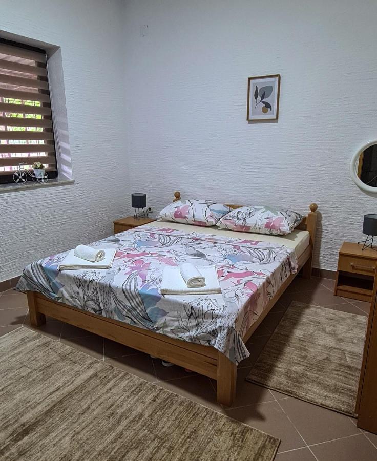 Prenociste Dubravka Apartment Livno Luaran gambar