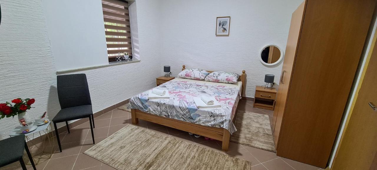 Prenociste Dubravka Apartment Livno Luaran gambar